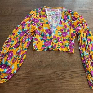 Fun long sleeve crop top